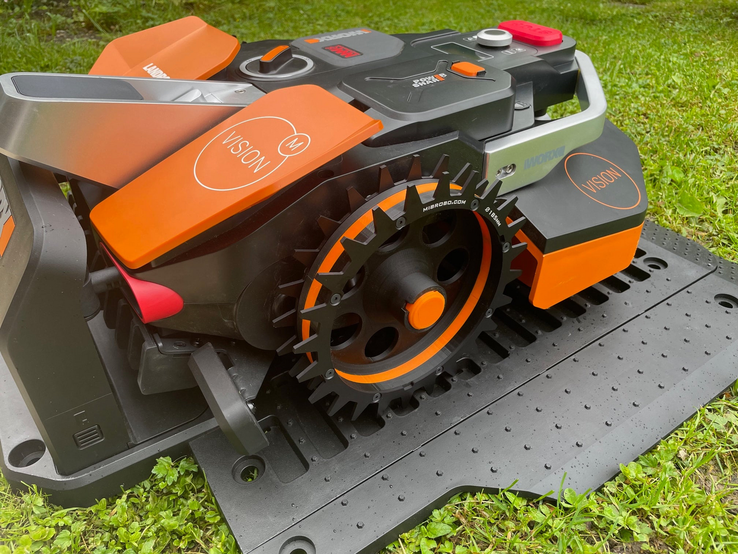 Worx Landroid Vision M und L Doppelrad Performance Kit Komplettrad MIBROBO Blackline Spikes