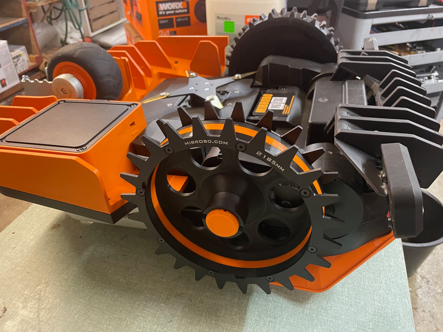 Worx Landroid Vision M und L Doppelrad Performance Kit Komplettrad MIBROBO Blackline Spikes