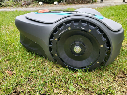 Gardena Minimo - 177 MIBROBO Blackline Spikes